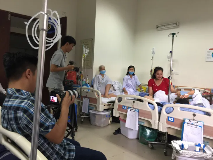 Gala Cuộc sống vẫn tươi đẹp 2017 – Muôn ánh mặt trời - Ảnh 2. Gala Cuộc sống vẫn tươi đẹp 2017 – Muôn ánh mặt trời - Ảnh 2.