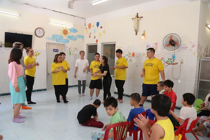 Việt Hương cúi đầu nể phục diễn viên Quốc Tuấn - Ảnh 5. Việt Hương cúi đầu nể phục diễn viên Quốc Tuấn - Ảnh 5.