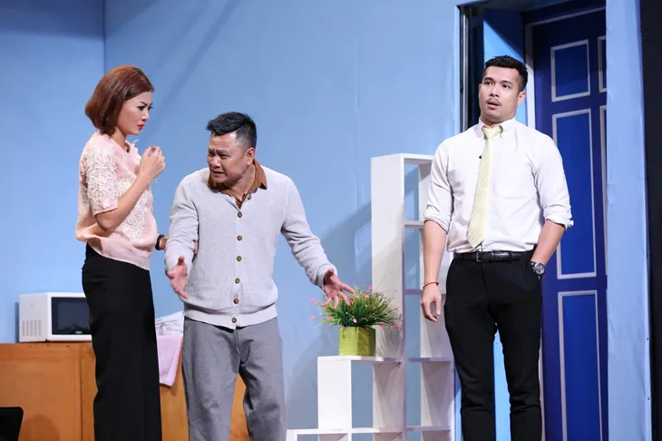 Ơn giời! Cậu đây rồi!: Con gái Người phán xử khóc nấc vì Tự Long - Ảnh 2. Ơn giời! Cậu đây rồi!: Con gái Người phán xử khóc nấc vì Tự Long - Ảnh 2.
