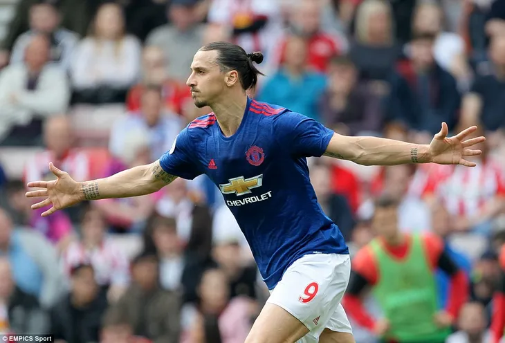 Thắng Sunderland không khiến cơ hội Top 4 của Man United tăng lên - Ảnh 1.