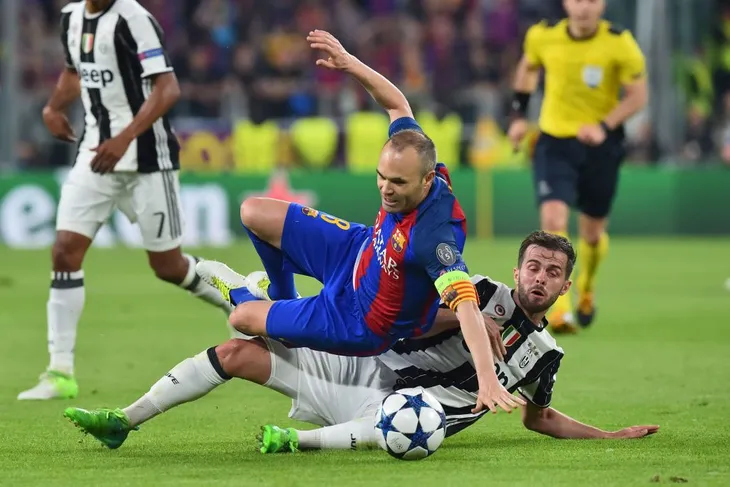 CẬP NHẬT tối 7/9: M.U ngày càng gần Bale. Juve quyết chiêu mộ Iniesta. Wenger ở lại là sai lầm - Ảnh 5.