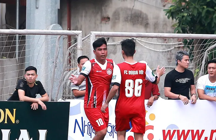 Một ngày hội của bóng đá phong trào - Ảnh 1.