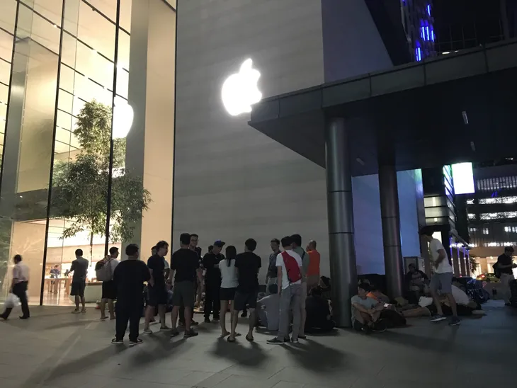 iPhone X có thể được bán với giá 70 triệu đồng tại Việt Nam - Ảnh 1. iPhone X có thể được bán với giá 70 triệu đồng tại Việt Nam - Ảnh 1.