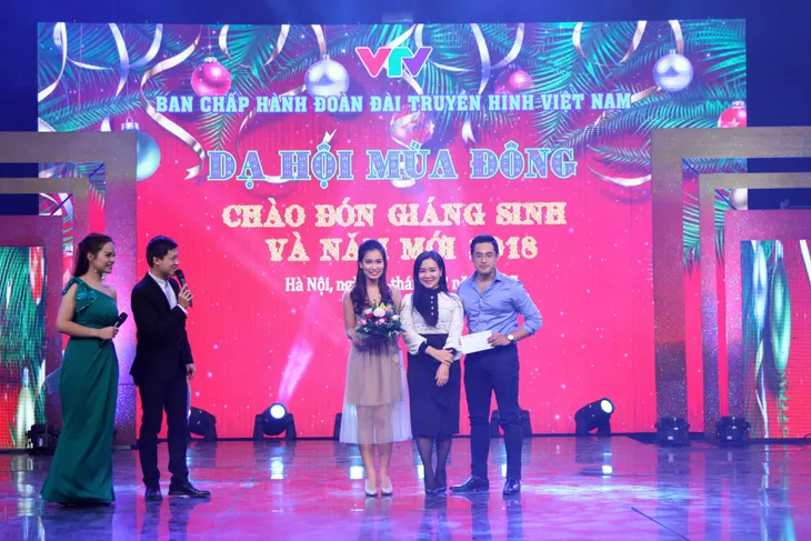Dạ hội mùa đông sôi động chào năm mới của tuổi trẻ VTV - Ảnh 19. Dạ hội mùa đông sôi động chào năm mới của tuổi trẻ VTV - Ảnh 19.
