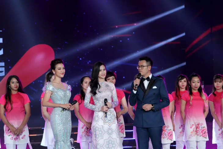 Đông Nhi sẽ quẩy tưng bừng tại sân khấu Việt Nam 2017 – Vũ khúc ánh sáng - Ảnh 6. Đông Nhi sẽ quẩy tưng bừng tại sân khấu Việt Nam 2017 – Vũ khúc ánh sáng - Ảnh 6.