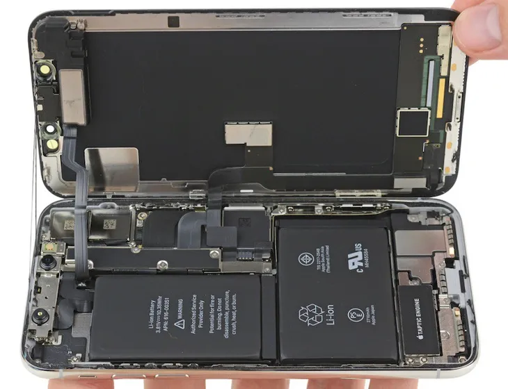 Apple lãi bao nhiêu với mỗi chiếc iPhone X? - Ảnh 1. Apple lãi bao nhiêu với mỗi chiếc iPhone X? - Ảnh 1.