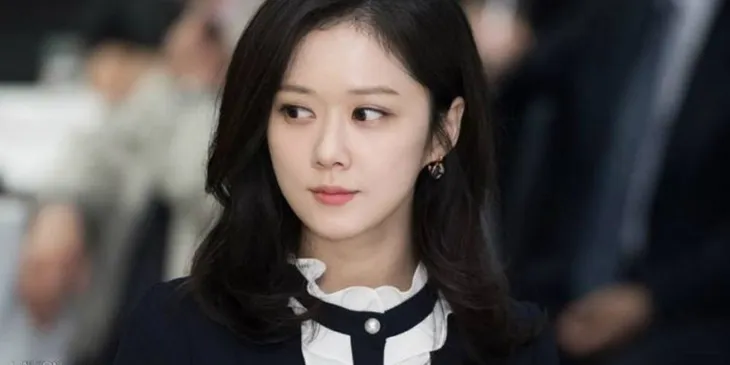 Ngỡ ngàng với vẻ ngoài trẻ mãi không già của Jang Na Ra - Ảnh 1. Ngỡ ngàng với vẻ ngoài trẻ mãi không già của Jang Na Ra - Ảnh 1.
