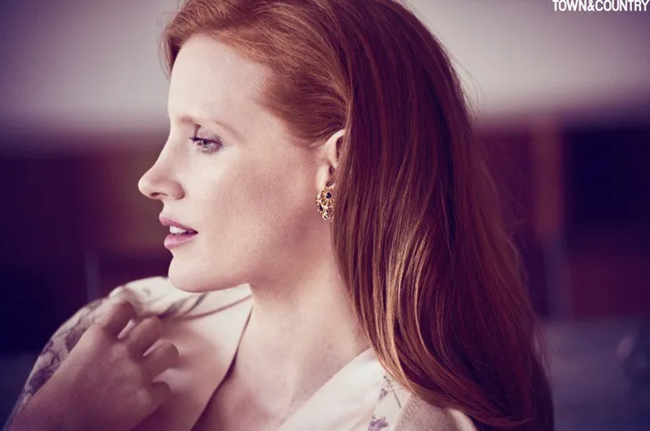 Jessica Chastain đẹp mê hồn trên Town & Country - Ảnh 3. Jessica Chastain đẹp mê hồn trên Town & Country - Ảnh 3.