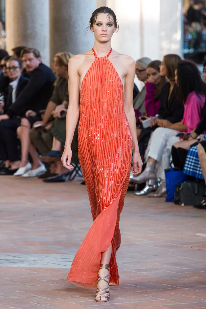 Thí sinh vồ ếch năm nào của Americas Next Top Model nay đầy quyến rũ ở Tuần lễ thời trang - Ảnh 7. Thí sinh vồ ếch năm nào của Americas Next Top Model nay đầy quyến rũ ở Tuần lễ thời trang - Ảnh 7.