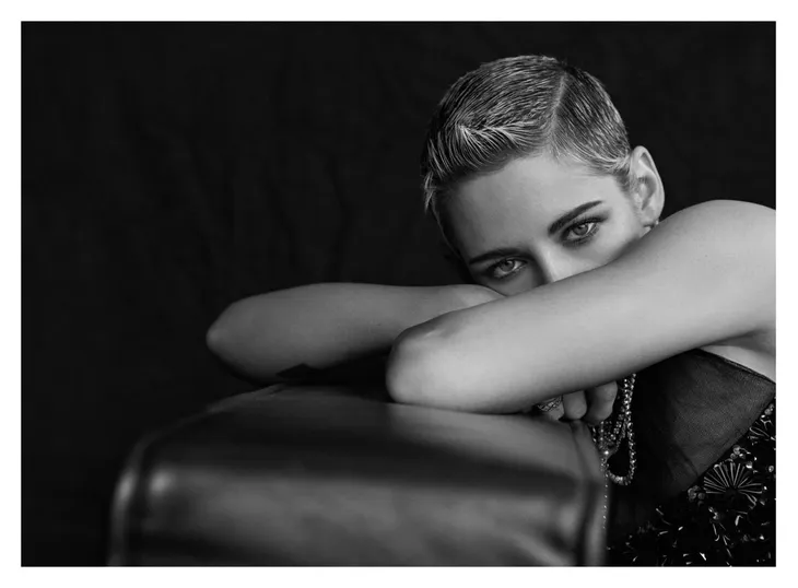 Choáng ngợp với hình ảnh mới của Kristen Stewart - Ảnh 8. Choáng ngợp với hình ảnh mới của Kristen Stewart - Ảnh 8.