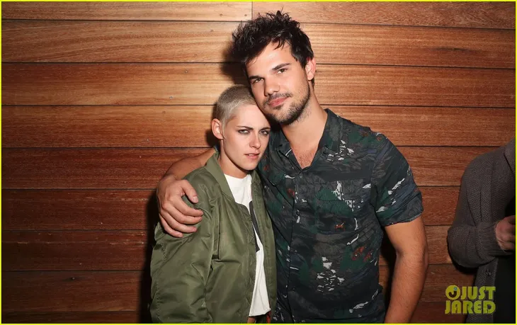 Kristen Stewart cổ vũ người tình tới tận phòng trang điểm - Ảnh 2. Kristen Stewart cổ vũ người tình tới tận phòng trang điểm - Ảnh 2.