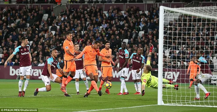 Kết quả bóng đá sáng 05/11: Liverpool thắng tưng bừng, Alcacer giúp Barca có 3 điểm - Ảnh 2. Kết quả bóng đá sáng 05/11: Liverpool thắng tưng bừng, Alcacer giúp Barca có 3 điểm - Ảnh 2.
