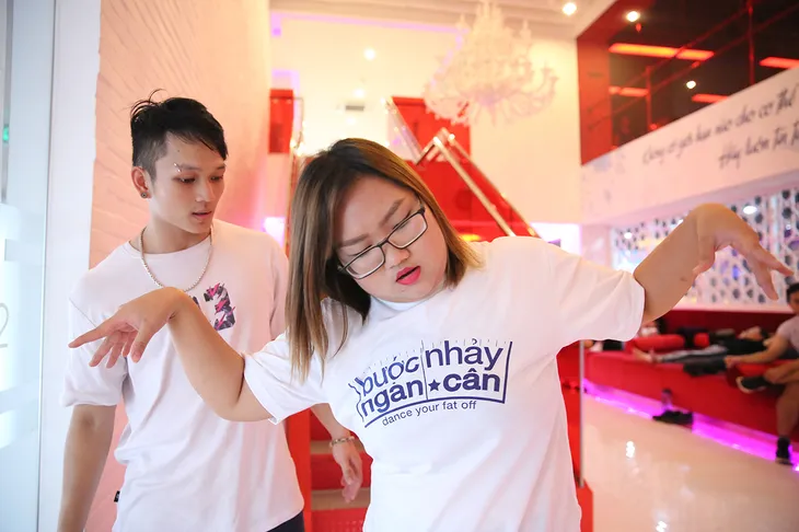 Bị dè bỉu ngoại hình, Hồng Vân mắng Việt Hương là kẻ hai mặt - Ảnh 5. Bị dè bỉu ngoại hình, Hồng Vân mắng Việt Hương là kẻ hai mặt - Ảnh 5.