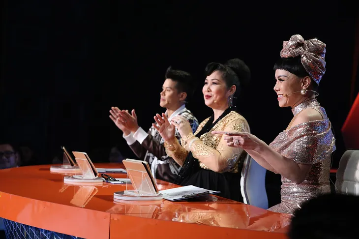 Lộ diện top 3 vào chung kết Bước nhảy ngàn cân 2017 - Ảnh 7. Lộ diện top 3 vào chung kết Bước nhảy ngàn cân 2017 - Ảnh 7.