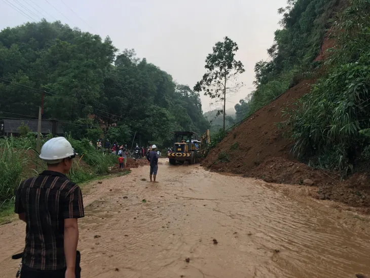 Khắc phục thiệt hại do mưa lũ tại Định Hóa, Thái Nguyên - Ảnh 3. Khắc phục thiệt hại do mưa lũ tại Định Hóa, Thái Nguyên - Ảnh 3.