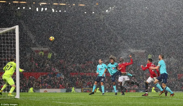 Kết quả bóng đá châu Âu rạng sáng 14/12: Thành Manchester chung vui; Liverpool, Arsenal mất điểm - Ảnh 5. Kết quả bóng đá châu Âu rạng sáng 14/12: Thành Manchester chung vui; Liverpool, Arsenal mất điểm - Ảnh 5.