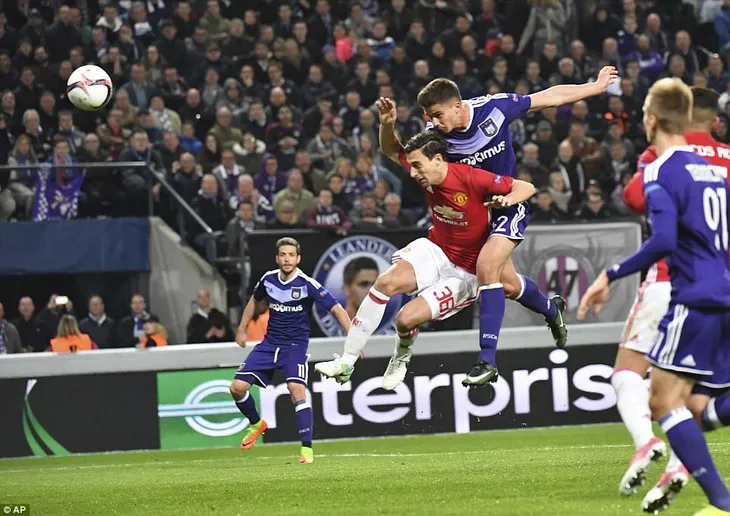 Kết quả tứ kết lượt đi Europa League 2016/17: Man Utd mất điểm, bạo loạn tại Lyon - Ảnh 3. Kết quả tứ kết lượt đi Europa League 2016/17: Man Utd mất điểm, bạo loạn tại Lyon - Ảnh 3.