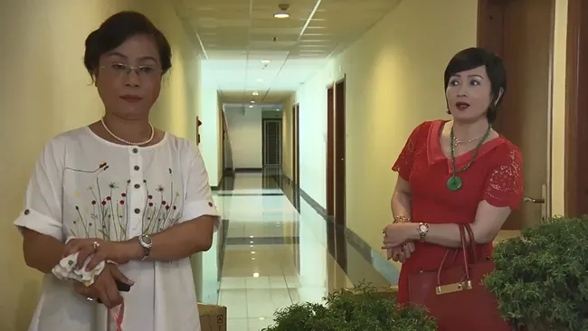 Những người nhiều chuyện: Chuyện tình Phong - Trinh trắc trở vì hậu phương là kẻ thù không đội trời chung - Ảnh 1. Những người nhiều chuyện: Chuyện tình Phong - Trinh trắc trở vì hậu phương là kẻ thù không đội trời chung - Ảnh 1.