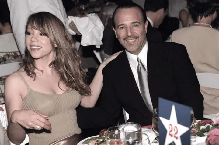 Lộ diện những sao “thù ghét” Mariah Carey ra mặt - Ảnh 8. Lộ diện những sao “thù ghét” Mariah Carey ra mặt - Ảnh 8.