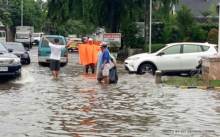 Bão Maring khiến 3 người thiệt mạng và gây ngập lụt tại Philippines - Ảnh 2. Bão Maring khiến 3 người thiệt mạng và gây ngập lụt tại Philippines - Ảnh 2.