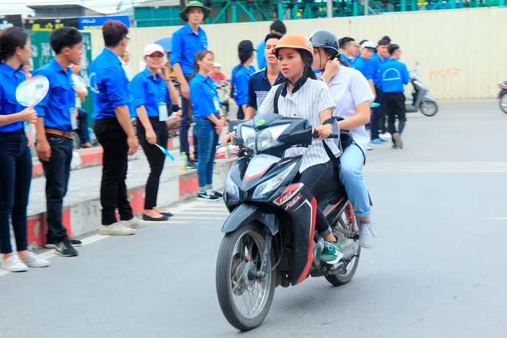Kỳ thi THPT Quốc gia 2017: 49 thí sinh bị đình chỉ trong ngày thi đầu tiên - Ảnh 1. Kỳ thi THPT Quốc gia 2017: 49 thí sinh bị đình chỉ trong ngày thi đầu tiên - Ảnh 1.