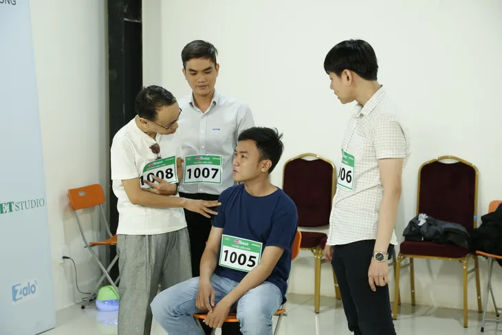 Nô nức buổi casting phim hài sitcom Tám công sở - Ảnh 5. Nô nức buổi casting phim hài sitcom Tám công sở - Ảnh 5.
