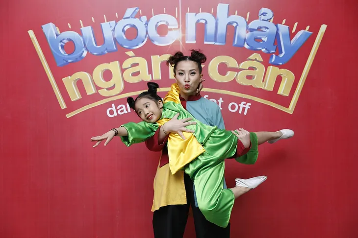 Hồng Vân - Việt Hương tranh nhau con rể tương lai - Ảnh 10. Hồng Vân - Việt Hương tranh nhau con rể tương lai - Ảnh 10.