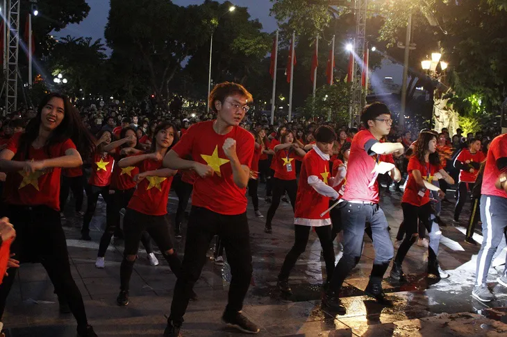 Việt Nam 2017 - Vũ khúc ánh sáng: Sẵn sàng trước giờ G - Ảnh 7. Việt Nam 2017 - Vũ khúc ánh sáng: Sẵn sàng trước giờ G - Ảnh 7.
