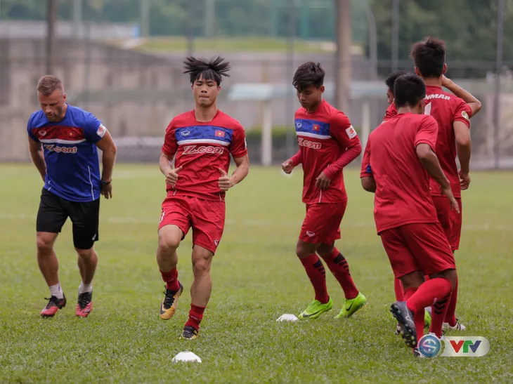 SEA Games 29: U22 Việt Nam tự tin trước trận gặp U22 Philippines - Ảnh 8. SEA Games 29: U22 Việt Nam tự tin trước trận gặp U22 Philippines - Ảnh 8.