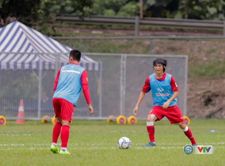 SEA Games 29: U22 Việt Nam tự tin trước trận gặp U22 Philippines - Ảnh 15. SEA Games 29: U22 Việt Nam tự tin trước trận gặp U22 Philippines - Ảnh 15.