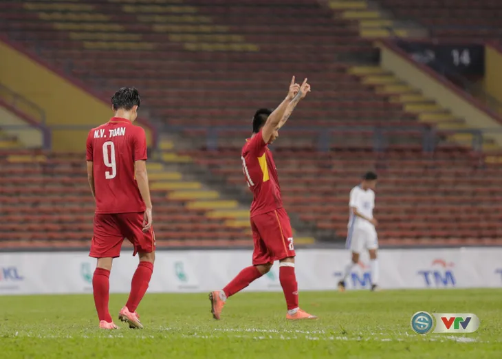 ẢNH: Những khoảnh khắc trong chiến thắng 4 sao của U22 Việt Nam trước U22 Philippines - Ảnh 21. ẢNH: Những khoảnh khắc trong chiến thắng 4 sao của U22 Việt Nam trước U22 Philippines - Ảnh 21.