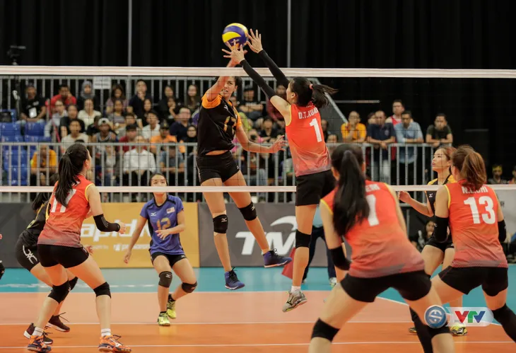 ĐT bóng chuyền nữ Việt Nam giành thắng lợi thuyết phục trận ra quân tại SEA Games 29 - Ảnh 2. ĐT bóng chuyền nữ Việt Nam giành thắng lợi thuyết phục trận ra quân tại SEA Games 29 - Ảnh 2.