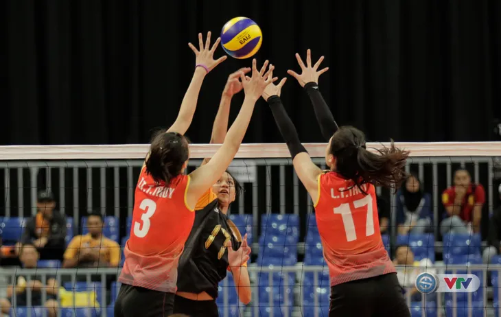 ĐT bóng chuyền nữ Việt Nam giành thắng lợi thuyết phục trận ra quân tại SEA Games 29 - Ảnh 3. ĐT bóng chuyền nữ Việt Nam giành thắng lợi thuyết phục trận ra quân tại SEA Games 29 - Ảnh 3.