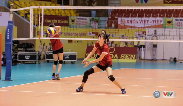 VTV Cup Tôn Hoa Sen 2017: ĐT bóng chuyền nữ Việt Nam tập buổi đầu tiên tại Hải Dương - Ảnh 5. VTV Cup Tôn Hoa Sen 2017: ĐT bóng chuyền nữ Việt Nam tập buổi đầu tiên tại Hải Dương - Ảnh 5.