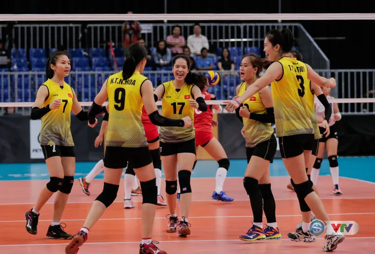 SEA Games 29: ĐT bóng chuyền nữ Việt Nam gặp ĐT nữ Indonesia tại bán kết - Ảnh 2. SEA Games 29: ĐT bóng chuyền nữ Việt Nam gặp ĐT nữ Indonesia tại bán kết - Ảnh 2.