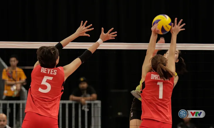 SEA Games 29: ĐT bóng chuyền nữ Việt Nam gặp ĐT nữ Indonesia tại bán kết - Ảnh 5. SEA Games 29: ĐT bóng chuyền nữ Việt Nam gặp ĐT nữ Indonesia tại bán kết - Ảnh 5.