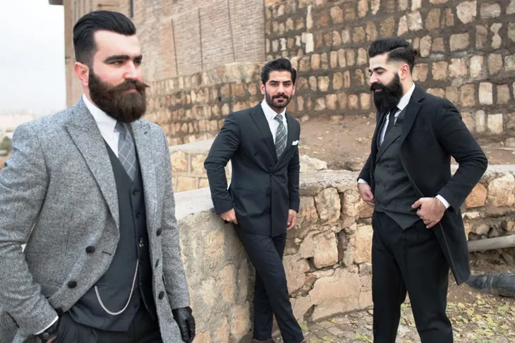 Những quý ông fashionista của Iraq gây sốt cộng đồng mạng - Ảnh 10. Những quý ông fashionista của Iraq gây sốt cộng đồng mạng - Ảnh 10.