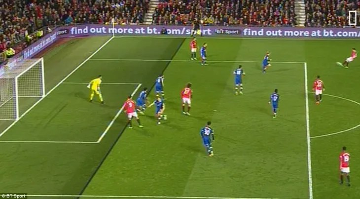Kết quả bóng đá châu Âu sáng 5/4: Man Utd 1-1 Everton, Hoffenheim 1-0 Bayern Munich, Roma 3-2 Lazio - Ảnh 4. Kết quả bóng đá châu Âu sáng 5/4: Man Utd 1-1 Everton, Hoffenheim 1-0 Bayern Munich, Roma 3-2 Lazio - Ảnh 4.