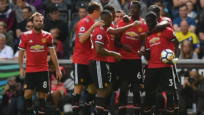 Man Utd thiết lập kỷ lục vô tiền khoáng hậu ở giải Ngoại hạng Anh - Ảnh 2. Man Utd thiết lập kỷ lục vô tiền khoáng hậu ở giải Ngoại hạng Anh - Ảnh 2.