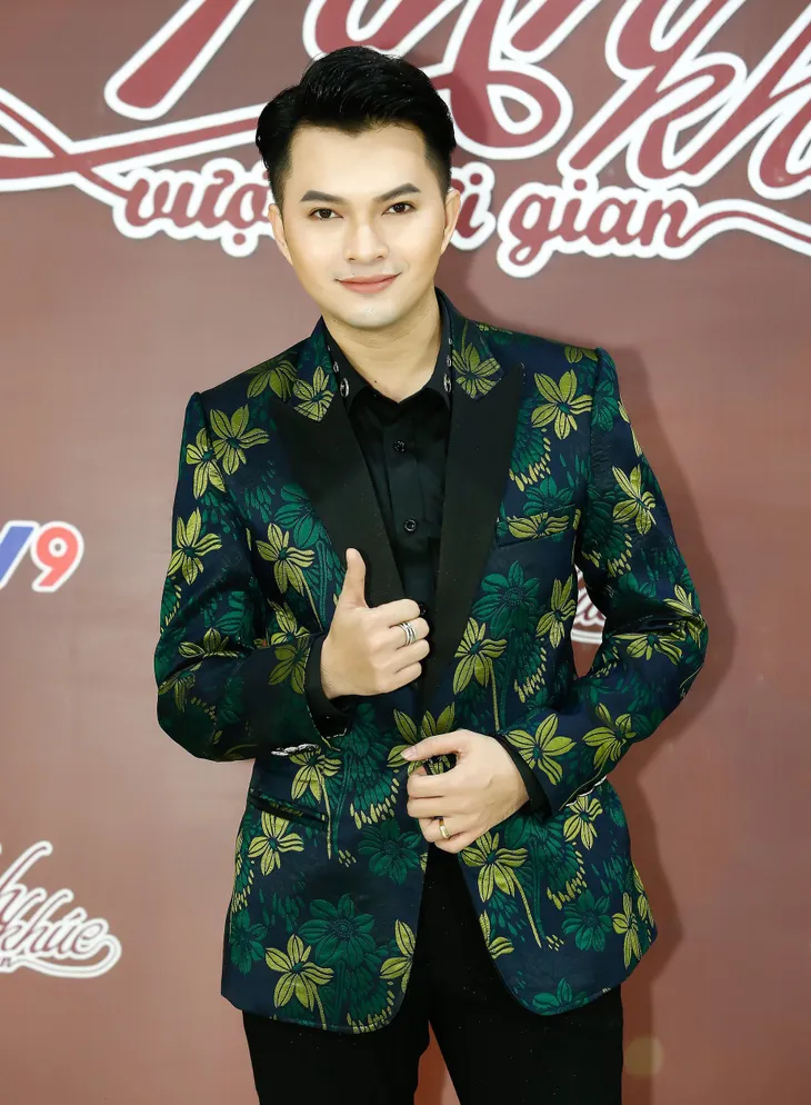 “Tình bơ vơ” mới được cấp phép, Nam Cường hát ngay trong Tình khúc vượt thời gian - Ảnh 1. “Tình bơ vơ” mới được cấp phép, Nam Cường hát ngay trong Tình khúc vượt thời gian - Ảnh 1.