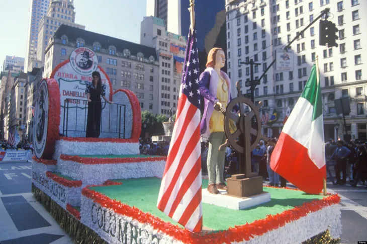 Diễu hành kỷ niệm Ngày Columbus ở Mỹ - Ảnh 3. Diễu hành kỷ niệm Ngày Columbus ở Mỹ - Ảnh 3.