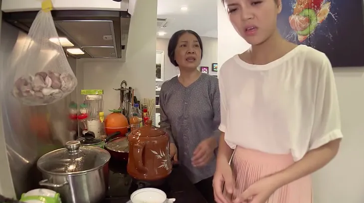 Sống chung với mẹ chồng - Tập 13: Con dâu chưa muốn có con, mẹ chồng lén lút mang bùa về yểm - Ảnh 1. Sống chung với mẹ chồng - Tập 13: Con dâu chưa muốn có con, mẹ chồng lén lút mang bùa về yểm - Ảnh 1.