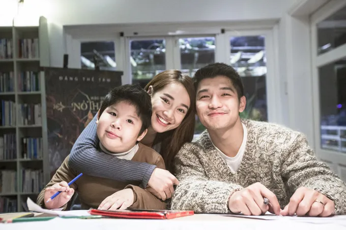 Nhã Phương bị Vũ Ngọc Anh giật chồng - Ảnh 1. Nhã Phương bị Vũ Ngọc Anh giật chồng - Ảnh 1.