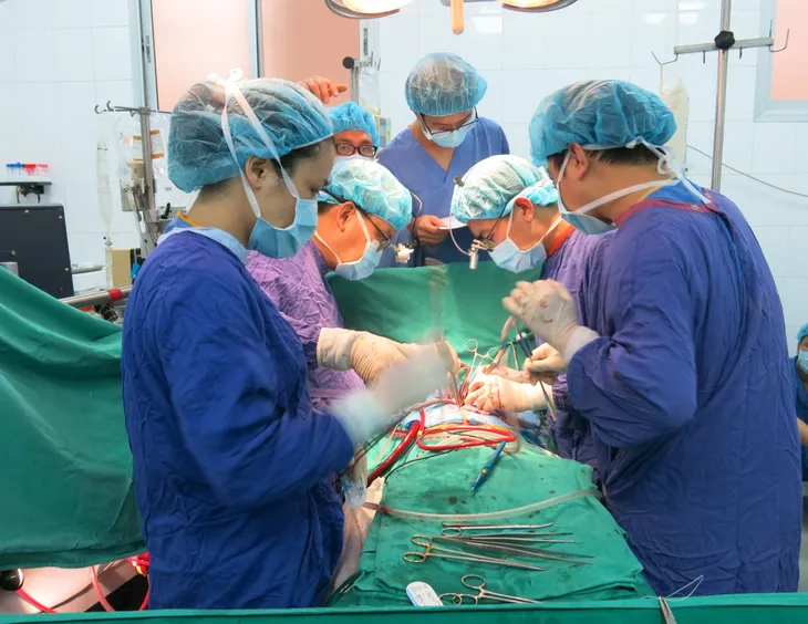 Hồi sinh sự sống cho 3 bệnh nhân ghép tạng - Ảnh 1. Hồi sinh sự sống cho 3 bệnh nhân ghép tạng - Ảnh 1.