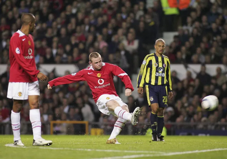 Những dấu mốc khó quên của Rooney trong 13 năm gắn bó với Man Utd - Ảnh 2. Những dấu mốc khó quên của Rooney trong 13 năm gắn bó với Man Utd - Ảnh 2.