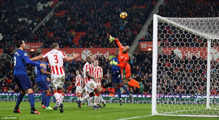 Những dấu mốc khó quên của Rooney trong 13 năm gắn bó với Man Utd - Ảnh 29. Những dấu mốc khó quên của Rooney trong 13 năm gắn bó với Man Utd - Ảnh 29.