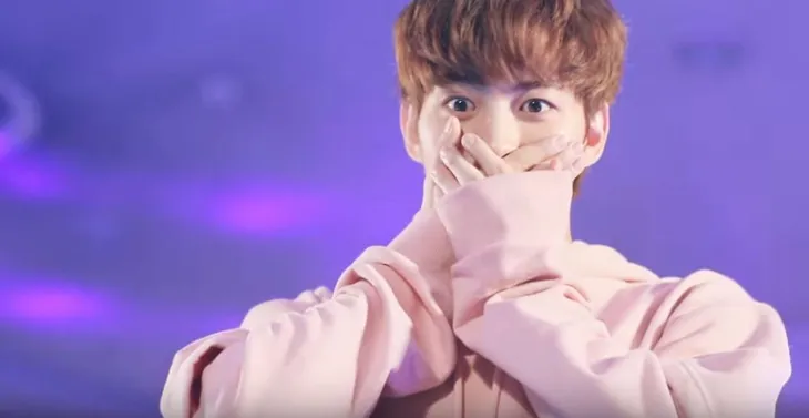 11 thần tượng Kpop đốn gục tim fan bởi biểu cảm ‘OMG’ siêu cưng - Ảnh 4. 11 thần tượng Kpop đốn gục tim fan bởi biểu cảm ‘OMG’ siêu cưng - Ảnh 4.