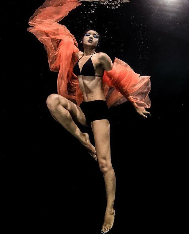 Thảm họa chụp ảnh dưới nước lại tái diễn ở Philippines’ Next Top Model - Ảnh 8. Thảm họa chụp ảnh dưới nước lại tái diễn ở Philippines’ Next Top Model - Ảnh 8.