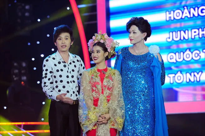 Gương mặt thân quen: Jun Phạm giành giải Nhất tuần, Hoàng Yến Chibi nhận tiền thưởng riêng từ NSƯT Hoài Linh - Ảnh 3. Gương mặt thân quen: Jun Phạm giành giải Nhất tuần, Hoàng Yến Chibi nhận tiền thưởng riêng từ NSƯT Hoài Linh - Ảnh 3.