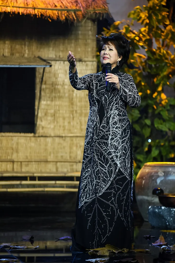 Sol Vàng: Phương Dung nghẹn ngào rơi nước mắt nhớ về quê hương - Ảnh 2. Sol Vàng: Phương Dung nghẹn ngào rơi nước mắt nhớ về quê hương - Ảnh 2.